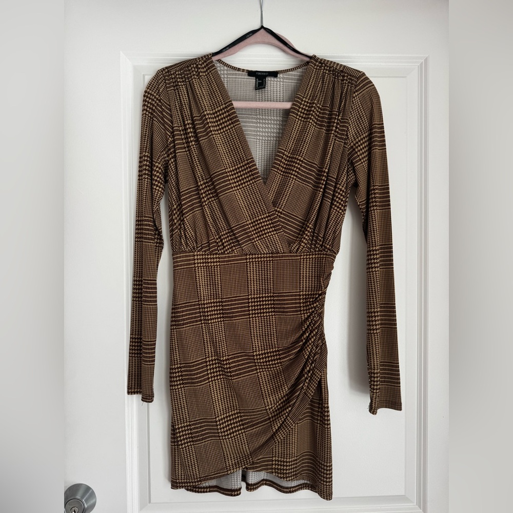 Forever 21  Sophisticated Brown Houndstooth Plaid Dress